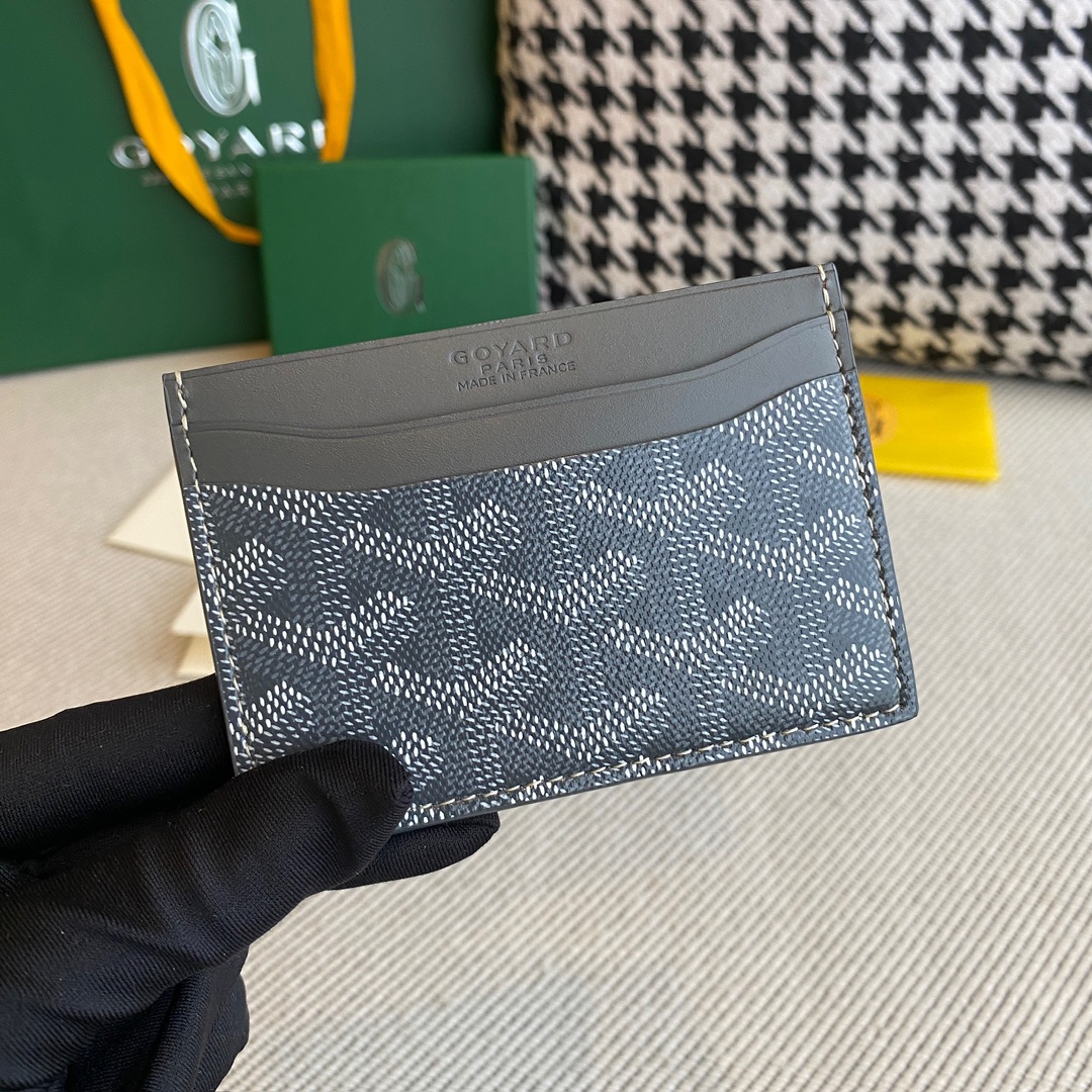 Goyard Double-sided Cardholder, 4 Card Slots, with a Middle Compartment, Size: 10.5×7.5cm