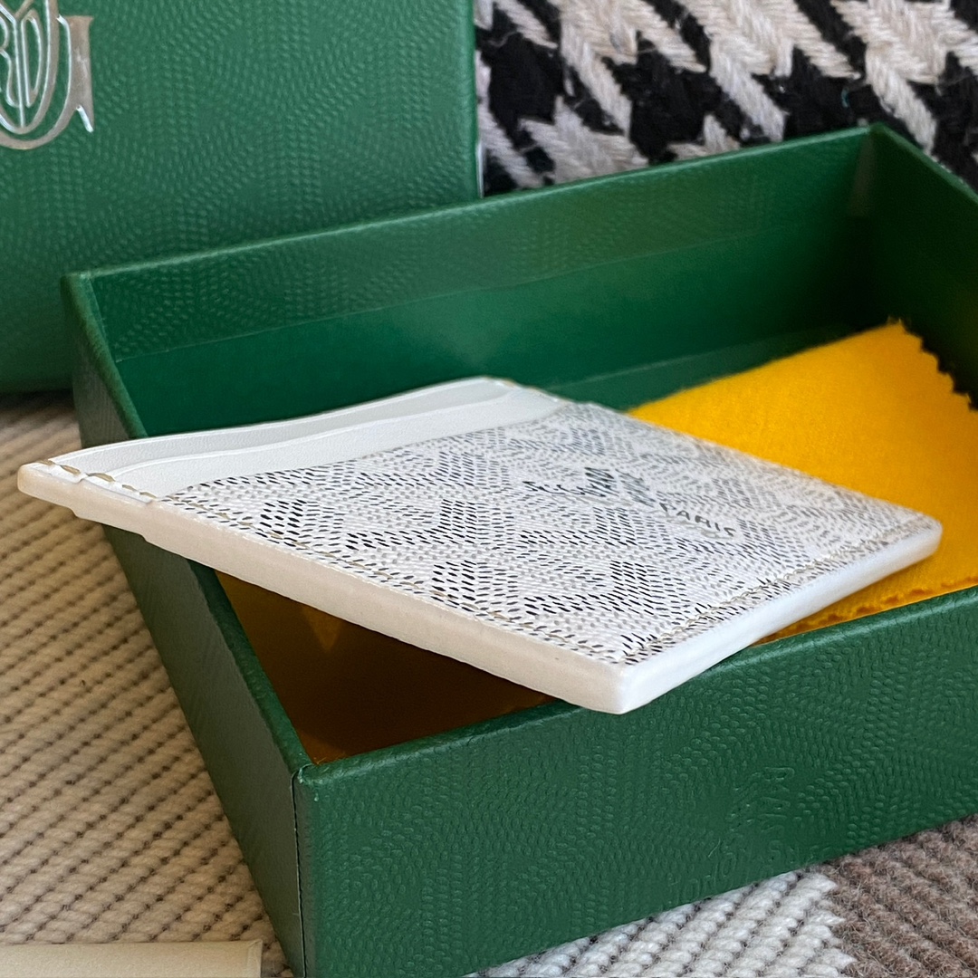 Goyard Double-sided Cardholder, 4 Card Slots, with a Middle Compartment, Size: 10.5×7.5cm