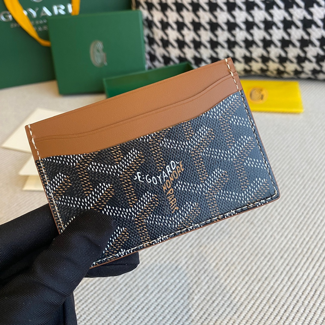 Goyard Double-sided Cardholder, 4 Card Slots, with a Middle Compartment, Size: 10.5×7.5cm