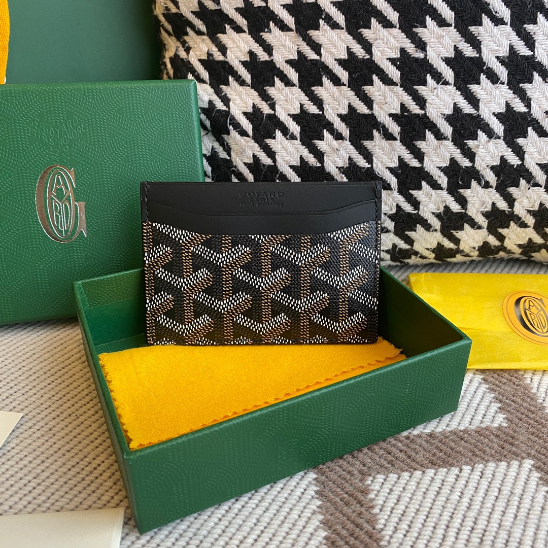 Goyard Double-sided Cardholder, 4 Card Slots, with a Middle Compartment, Size: 10.5×7.5cm