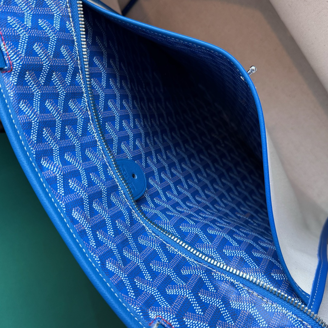 Goyard Artois GM70cm, Handcrafted with High-Quality Materials