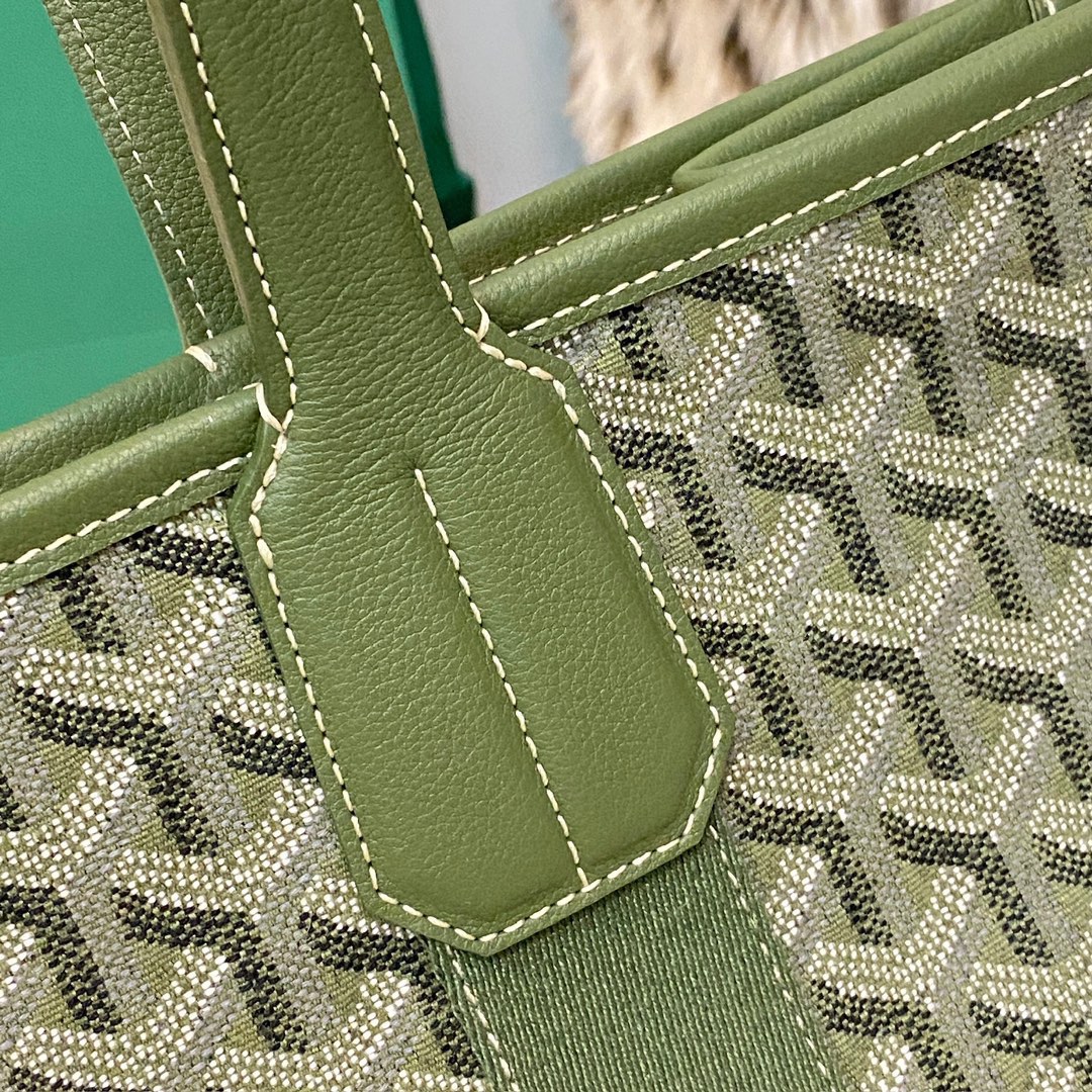 Goyard Villette Tote Bag in Khaki Green/Olive Green, Size: 38x27x13cm