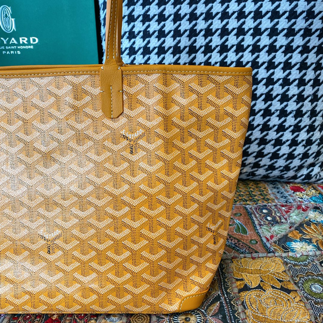 Goyard Artois Small Tote Bag, Classic color scheme, canvas fabric with a refreshing scent, exquisite craftsmanship, Size: 30×14×25cm. 