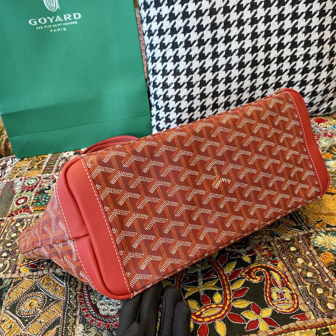 Goyard Artois Small Tote Bag, Classic color scheme, canvas fabric with a refreshing scent, exquisite craftsmanship, Size: 30×14×25cm. 