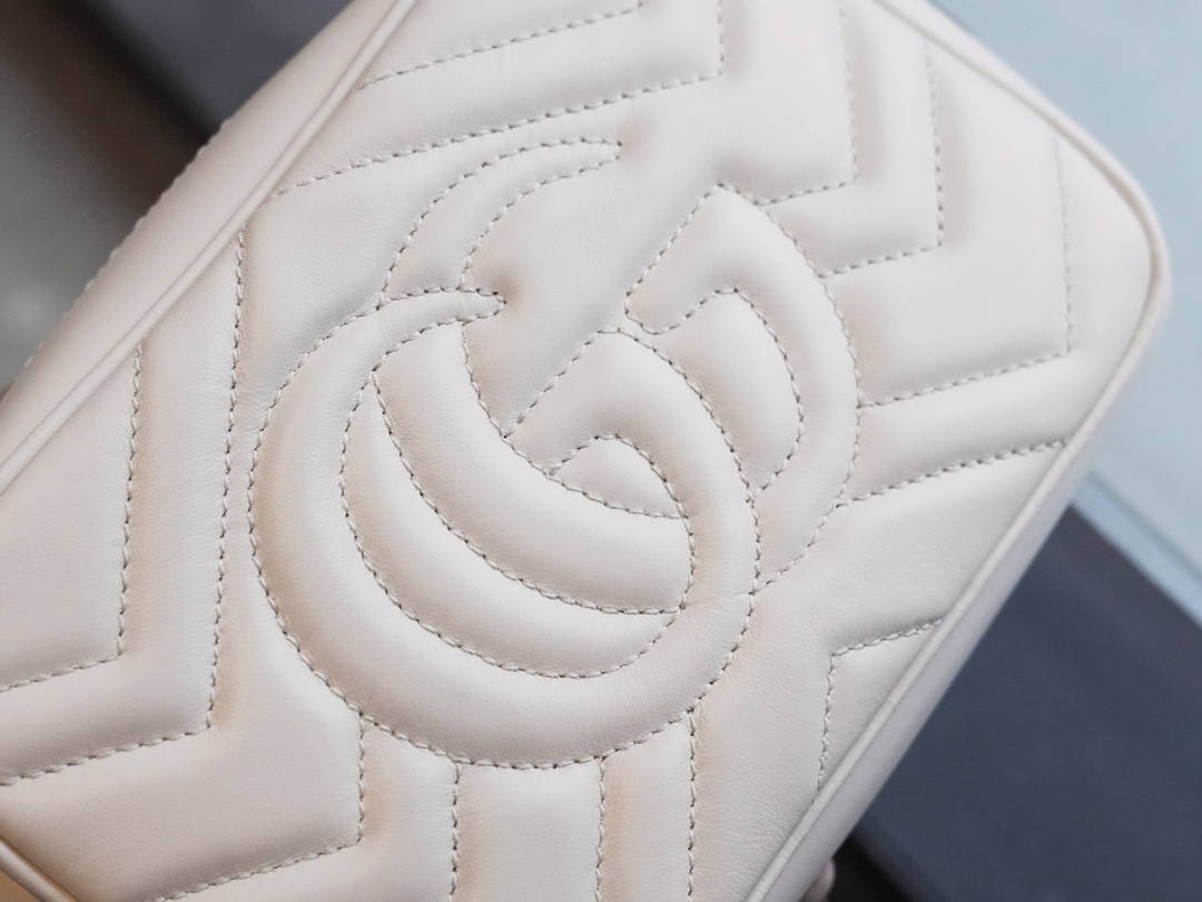 Gucci Marmont Series Mini Camera Bag in White