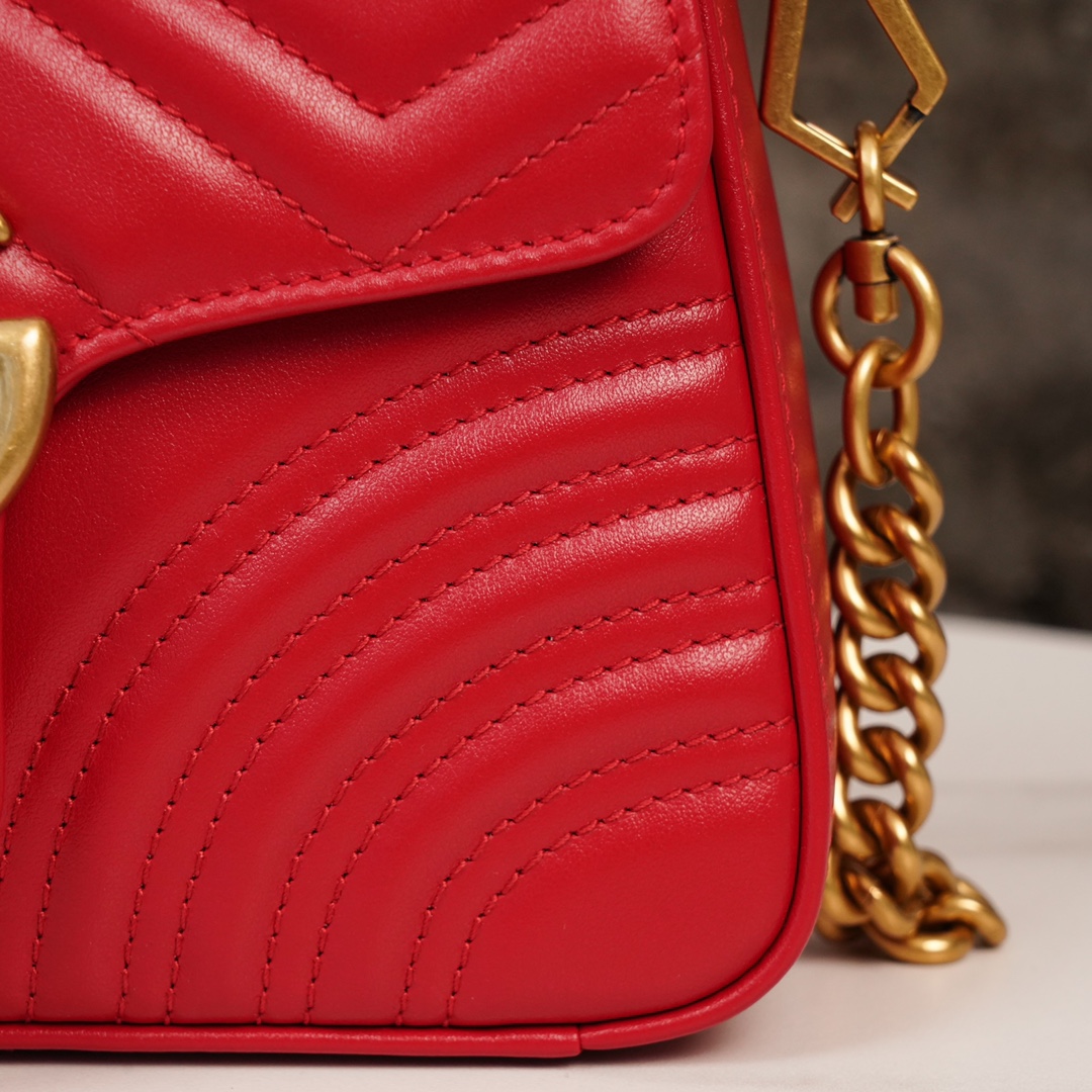 Gucci Marmont Messenger Bag in Large Red, Small Size, with Leather Top Handle and Chain Shoulder Strap, Stitched V-Shaped Leather Material