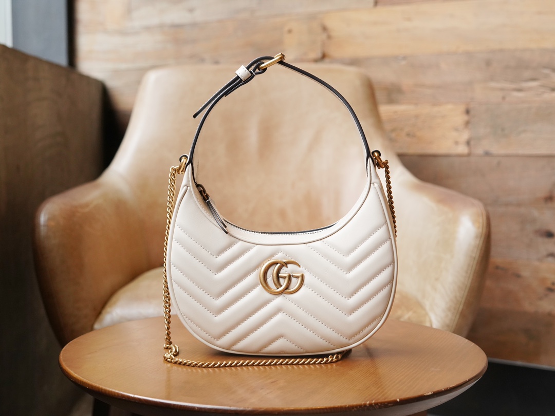 GG Marmont Series Crescent-shaped Handbag in White