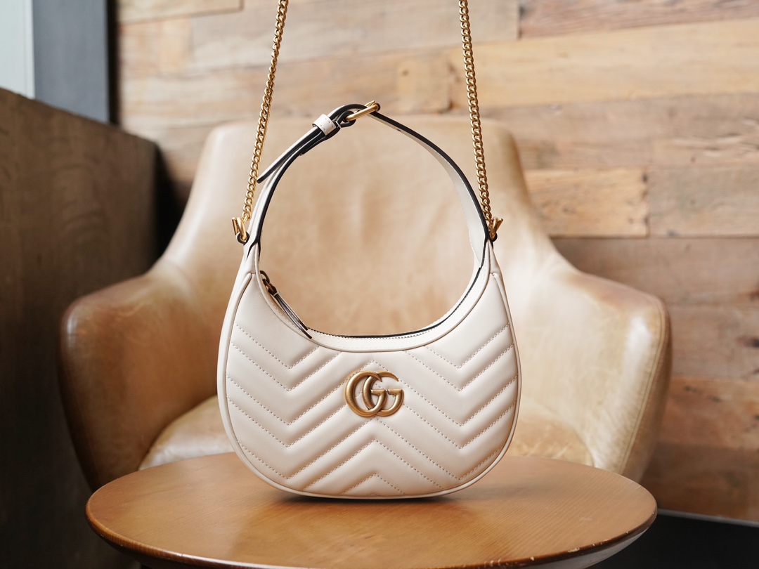 GG Marmont Series Crescent-shaped Handbag in White