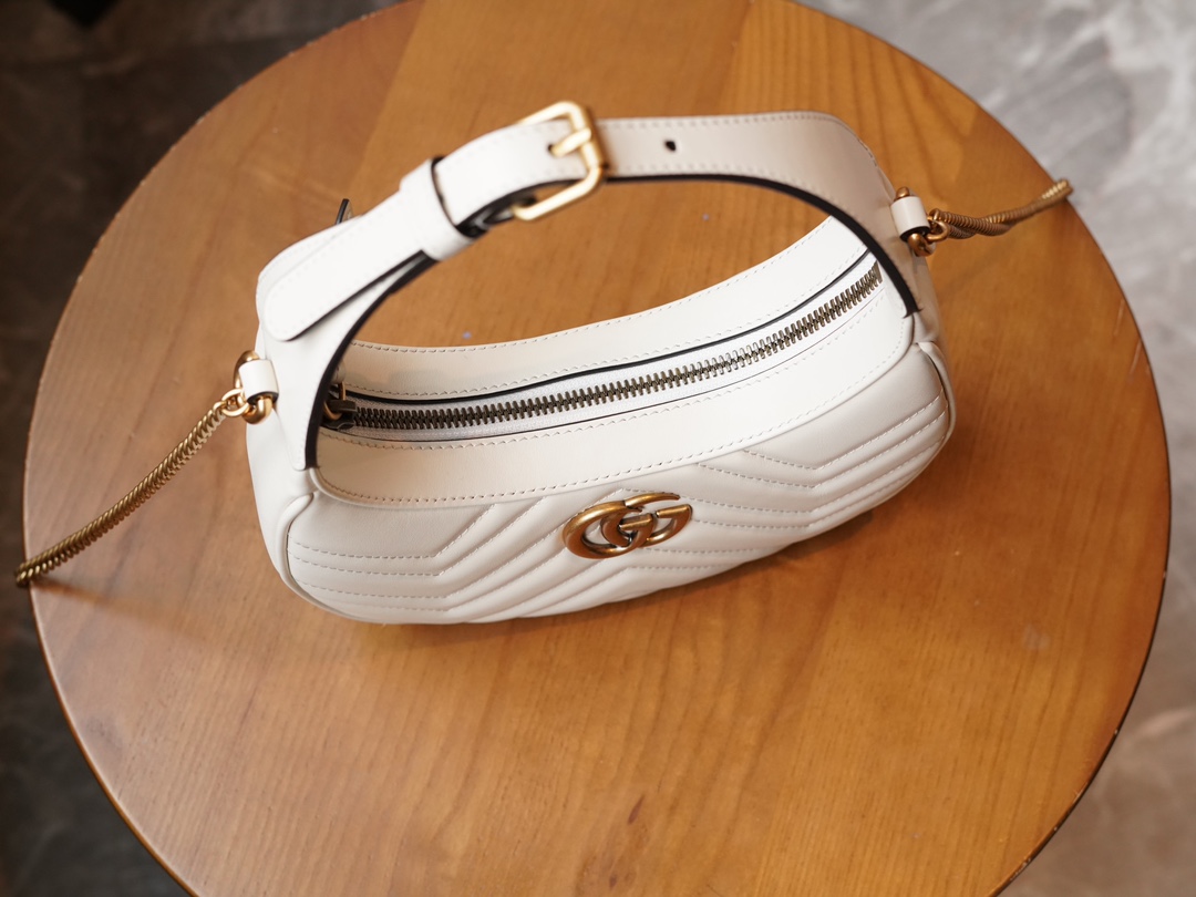 GG Marmont Series Crescent-shaped Handbag in White