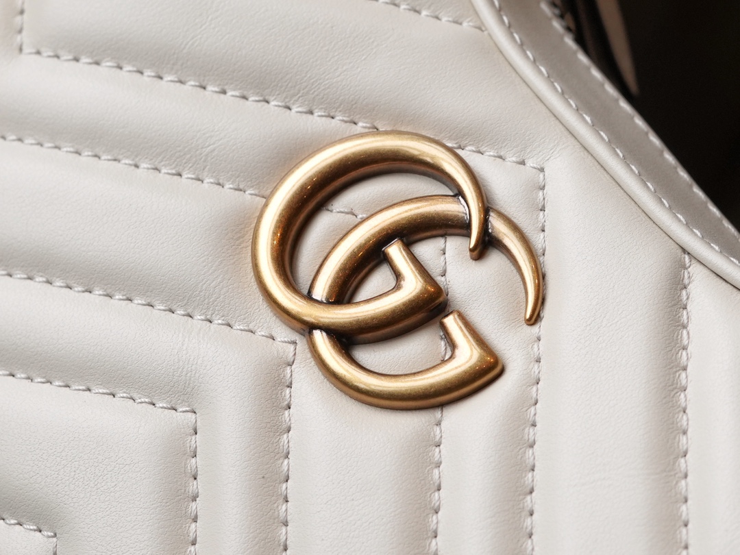 GG Marmont Series Crescent-shaped Handbag in White