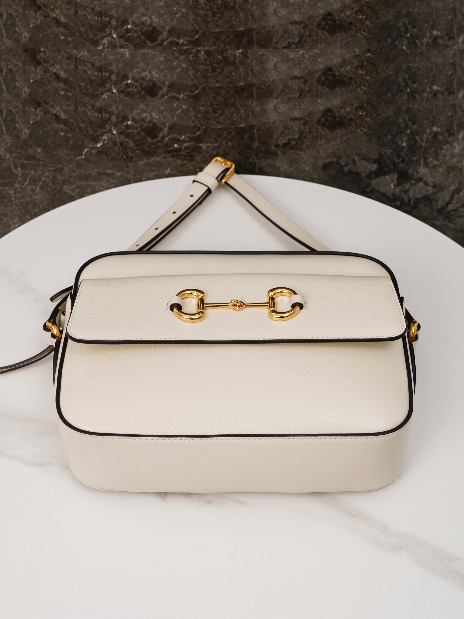 Gucci Horsebit 1955 Series Full Leather Camera Bag - White