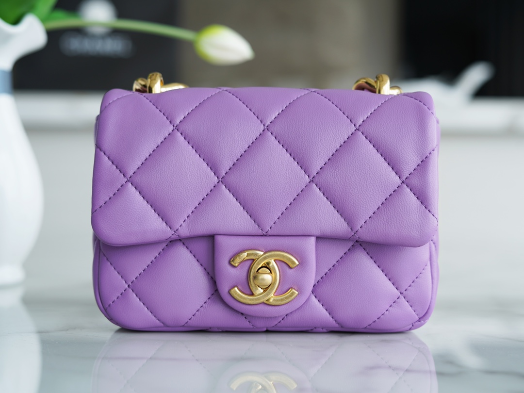 Chanel 22S Chunky Chain CF Shoulder Bag Mini Purple Chanel 22SS Spring/Summer Runway Chunky Chain Shoulder Bag Lambskin  