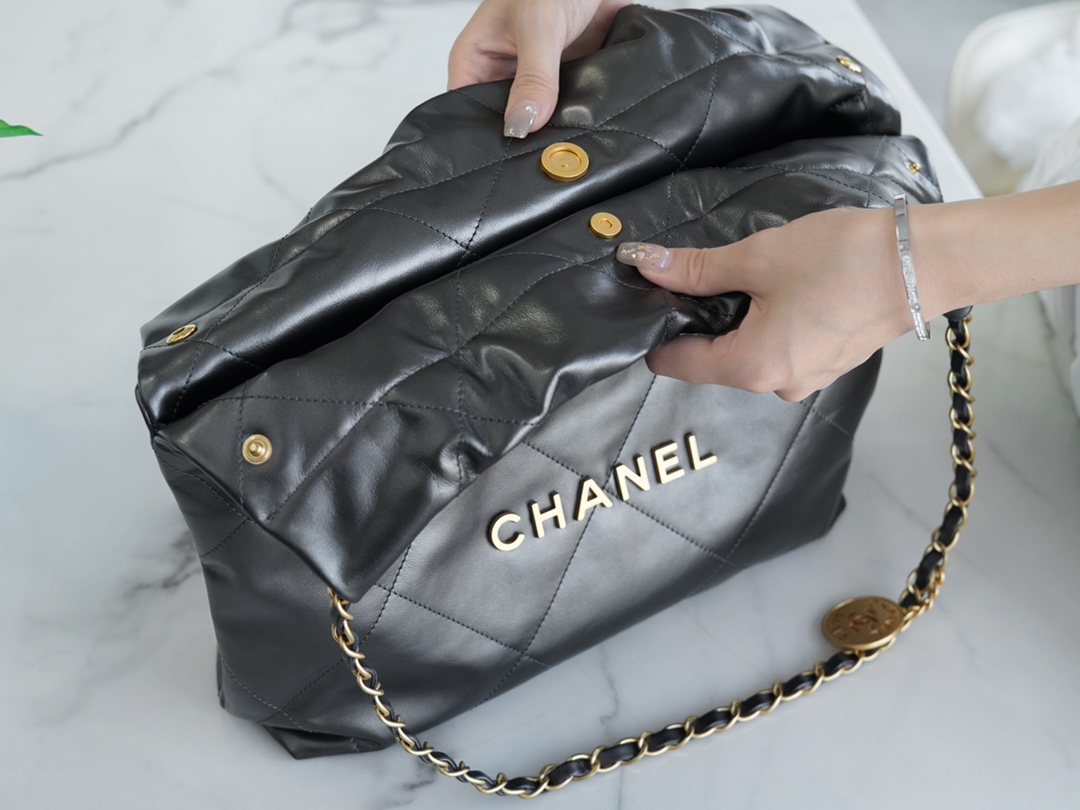 Chanel 22P Spring/Summer New 22 Bag Metallic Grey Small  