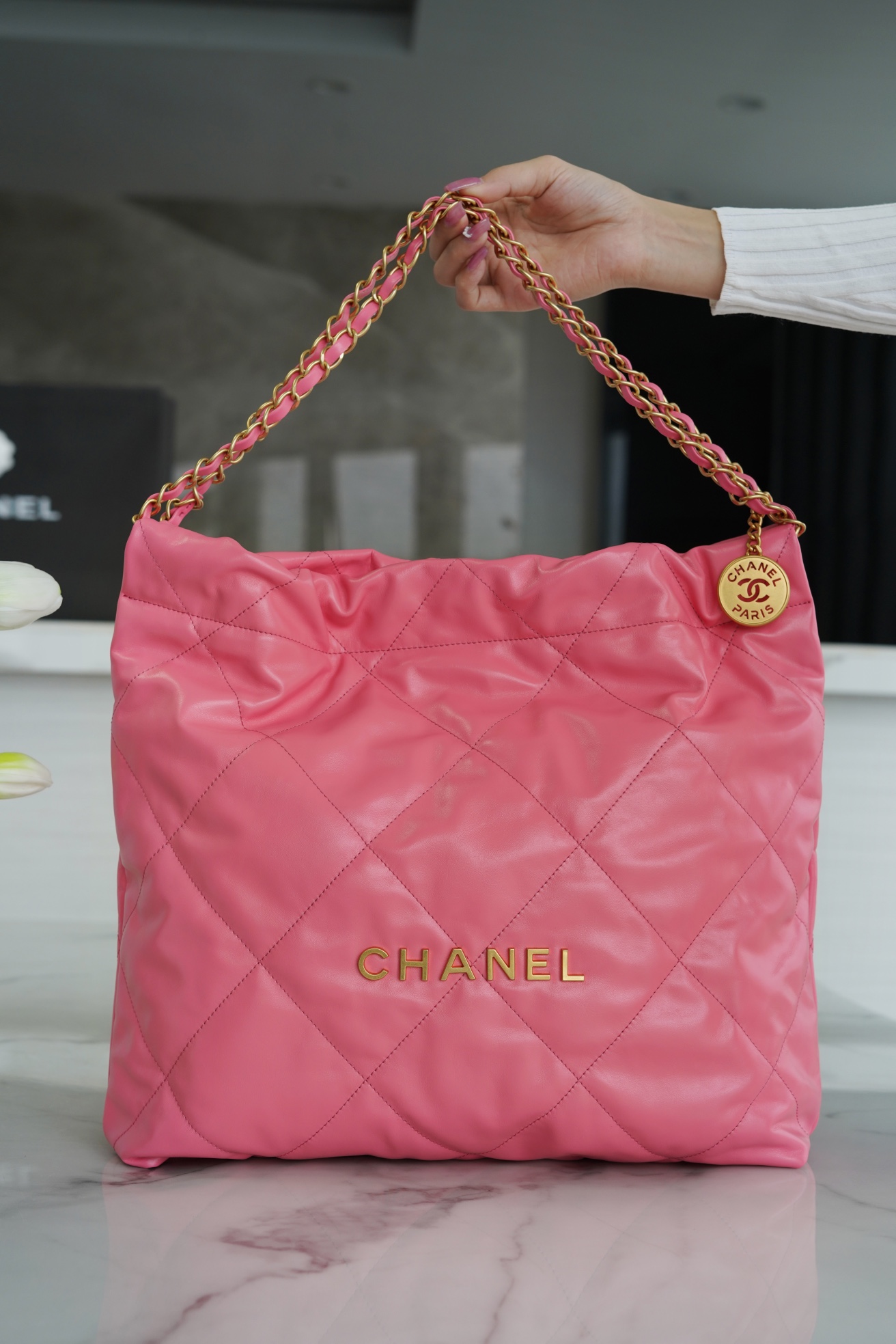 Chanel 22P Spring/Summer New 22 Bag Medium Coral Pink Glossy Calfskin