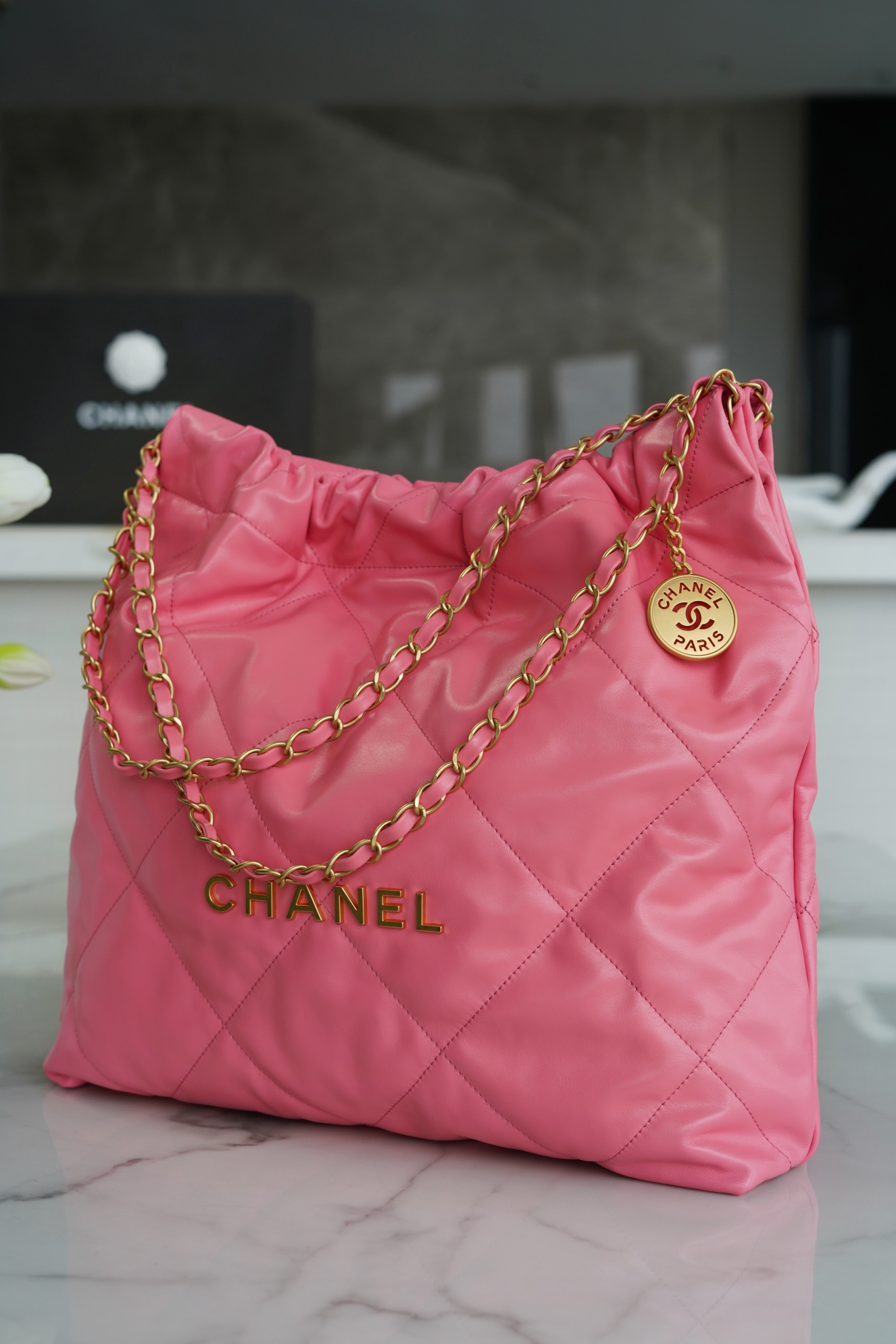 Chanel 22P Spring/Summer New 22 Bag Medium Coral Pink Glossy Calfskin