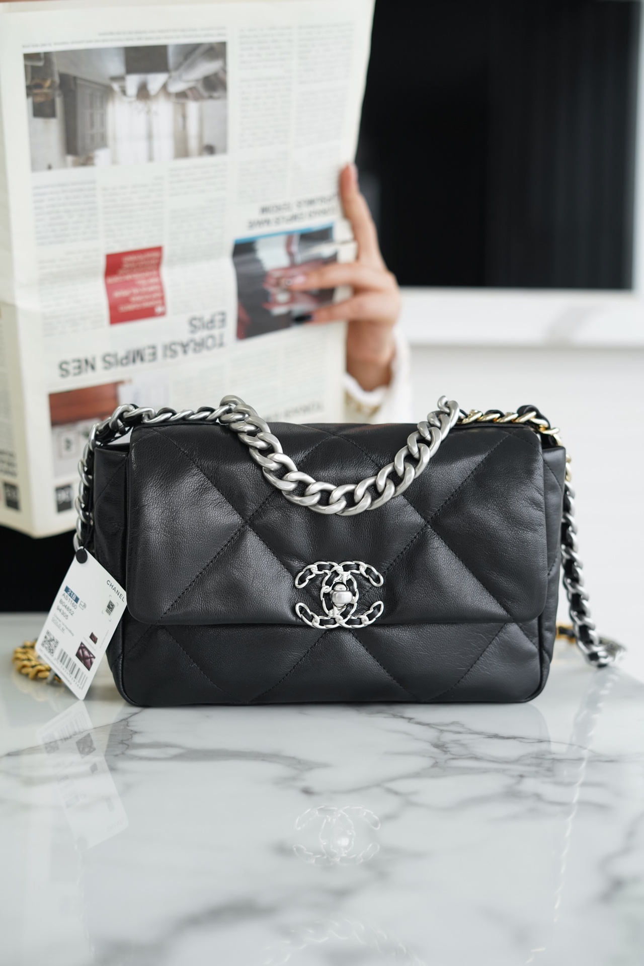 19 BAG 22C New Edition Black Silver Lambskin Series  