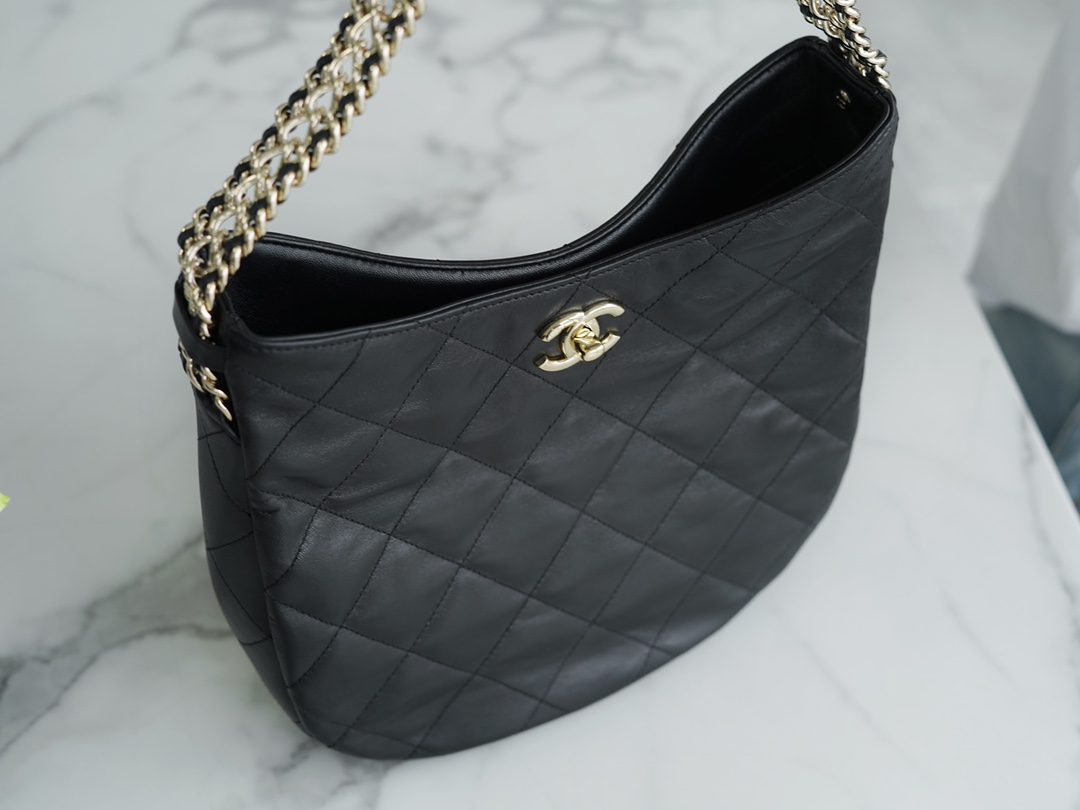 Chanel 22P Spring/Summer New HOBO Shoulder Bag Lambskin  