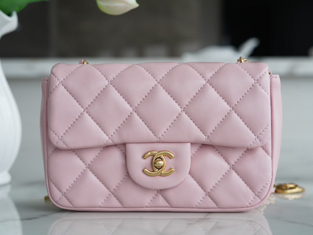 Chanel 22B Heart Chain Bag CF  