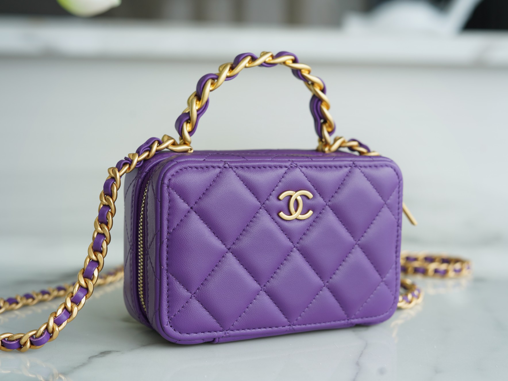 Chanel 22A Mini Chain Makeup Bag Purple Lambskin  