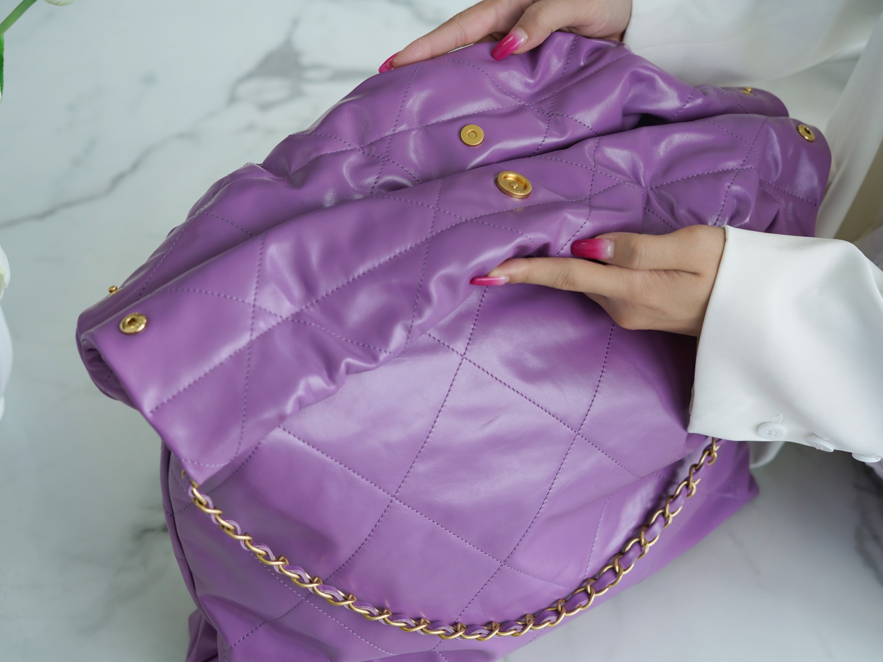 Chanel 22P Handbag Large Purple  