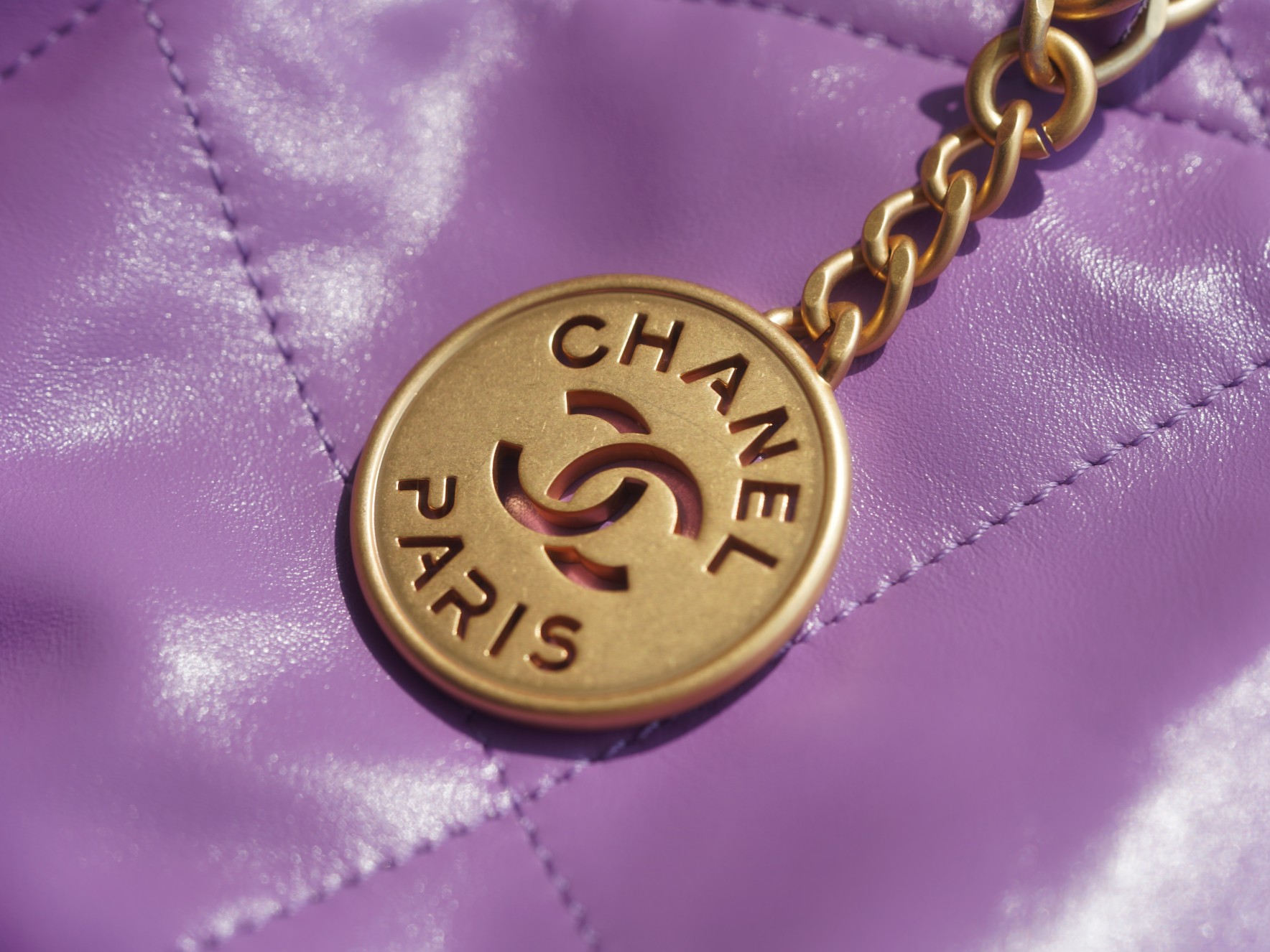 Chanel 22P Handbag Large Purple  