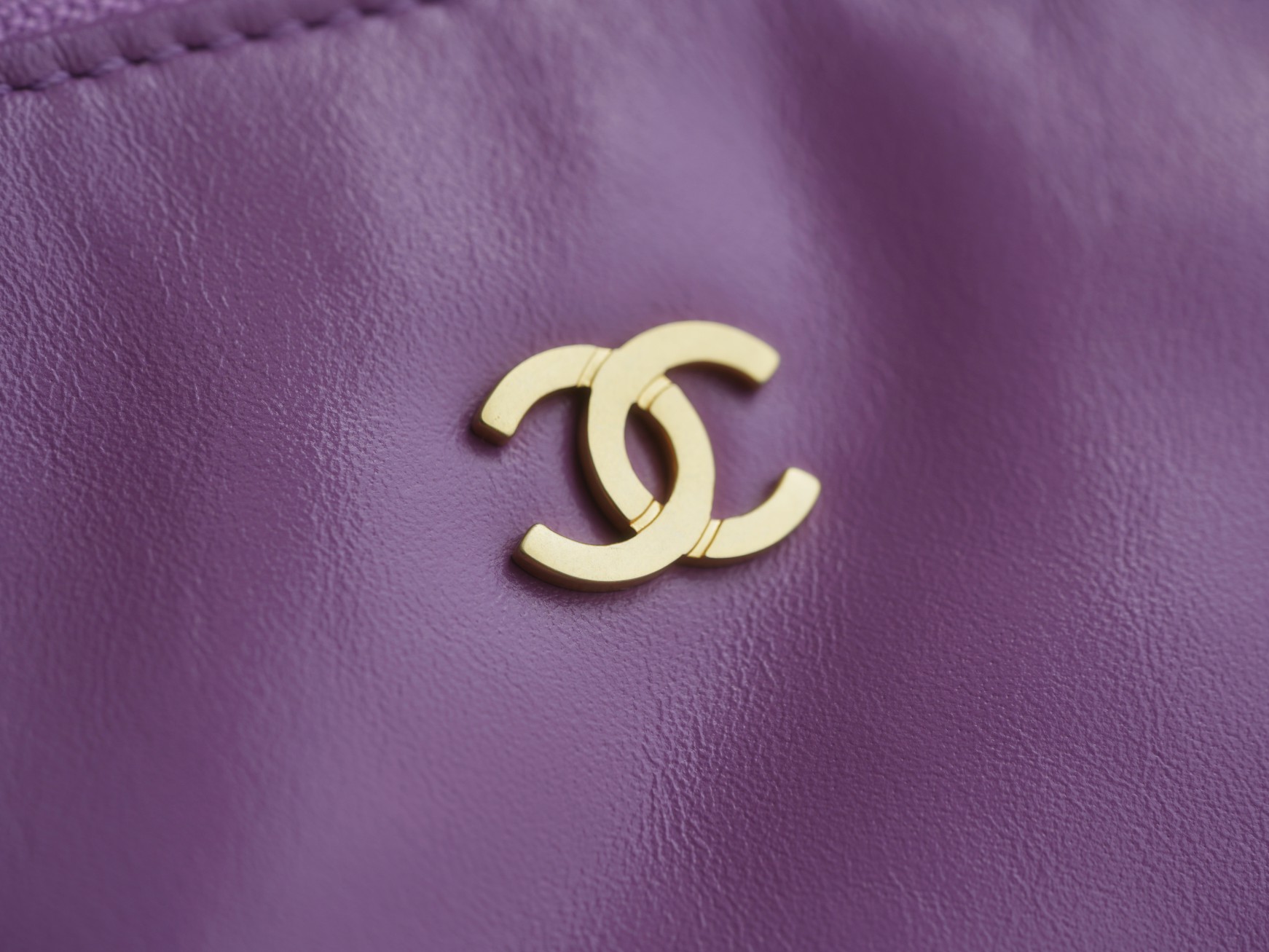 Chanel 22P Handbag Large Purple  