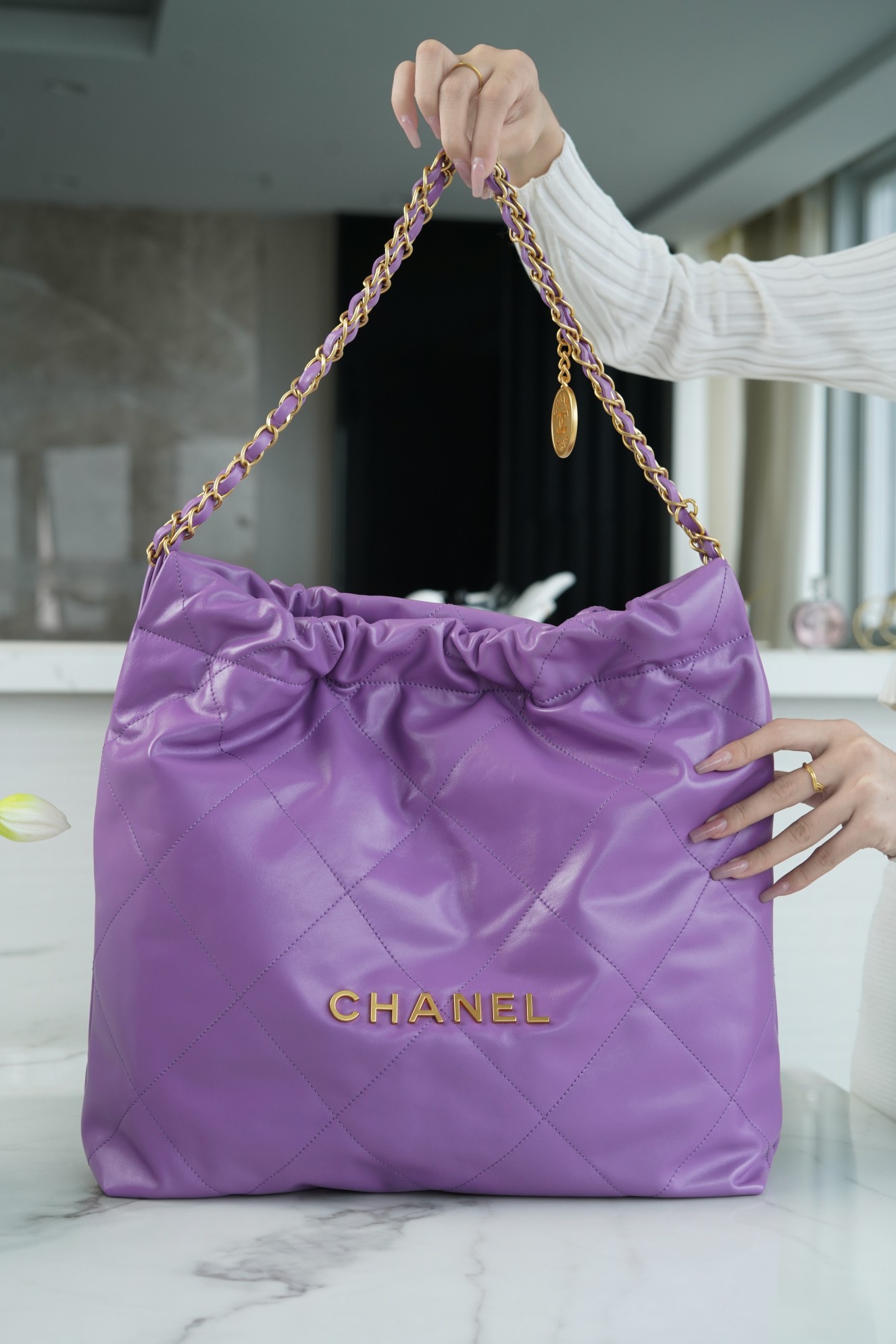 Chanel 22P Handbag Medium Purple  