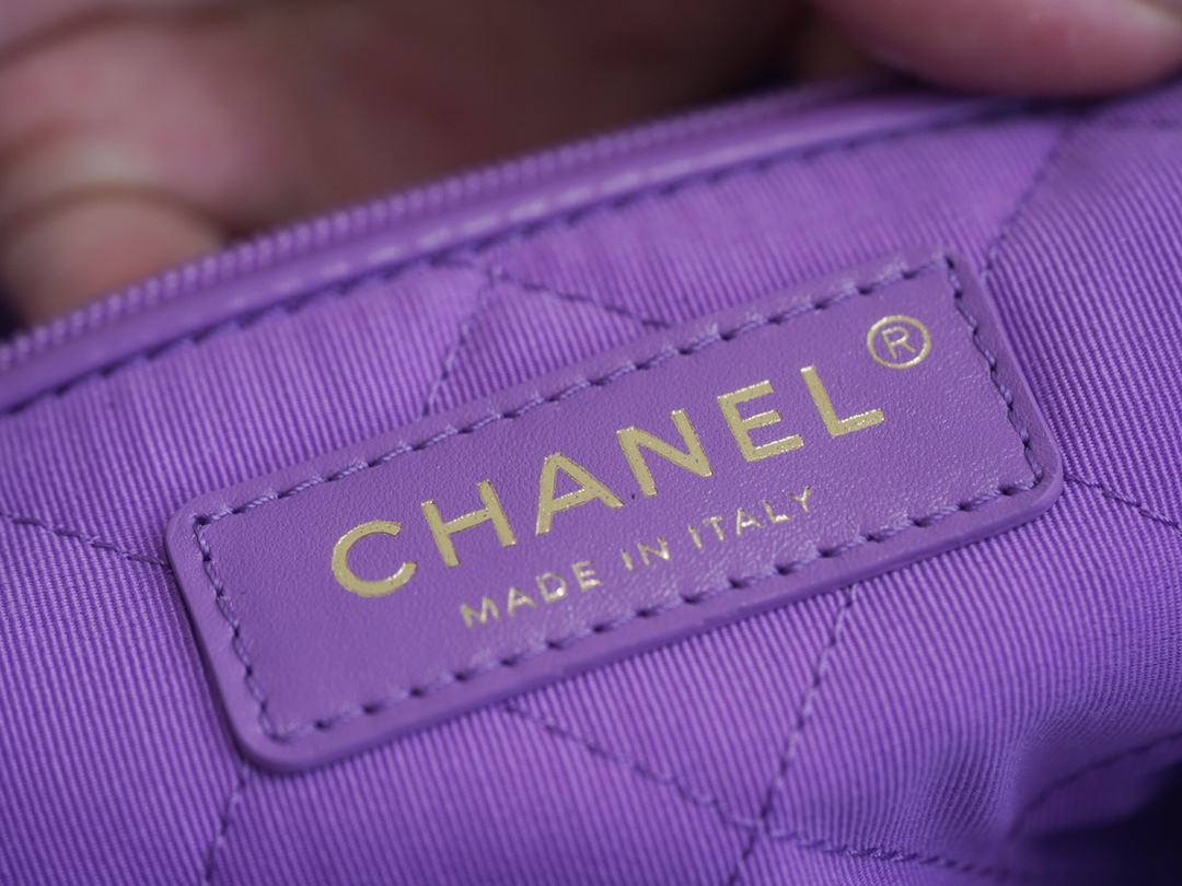 Chanel 22P Handbag Purple  