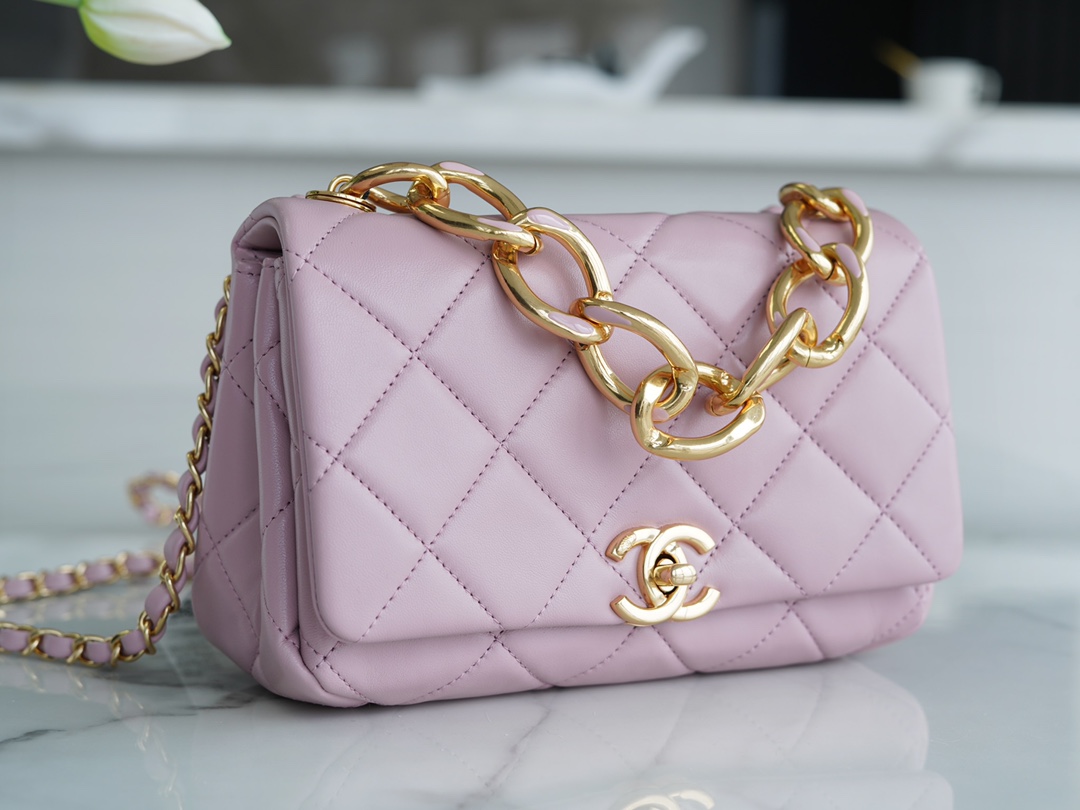 Chanel 22A Chunky Chain Flap Bag Small Lambskin  