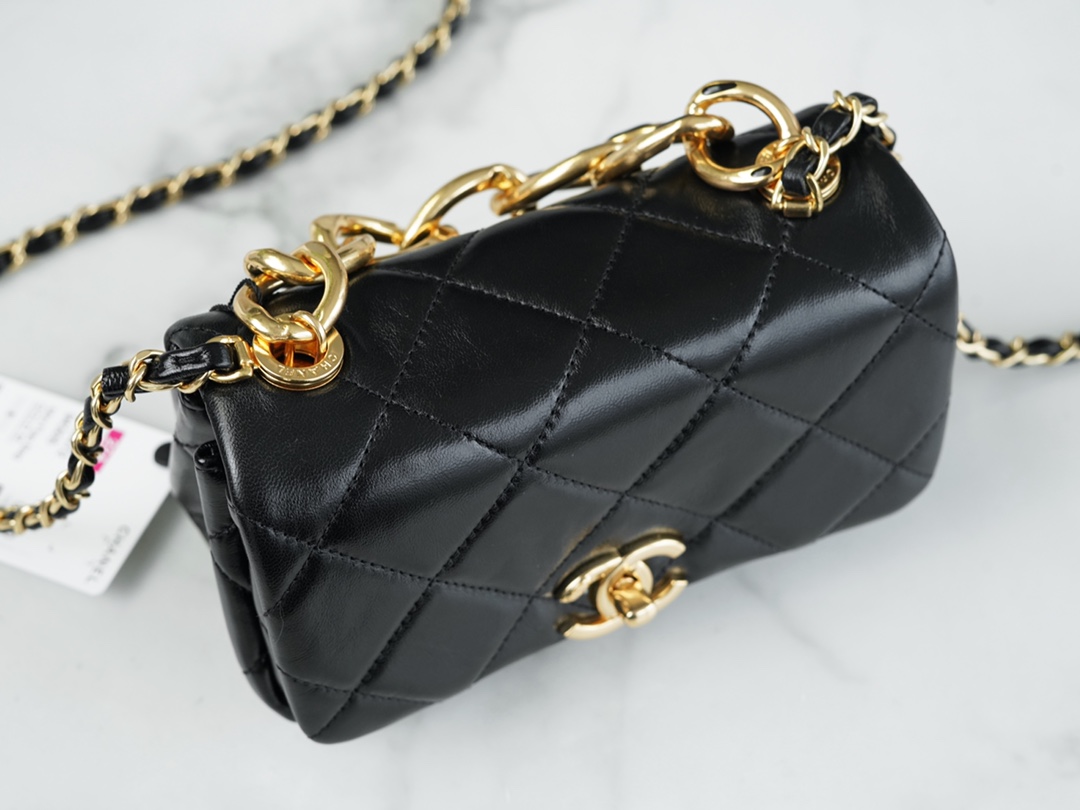 Chanel 22A Chunky Chain Flap Bag Mini Classic Black Lambskin  