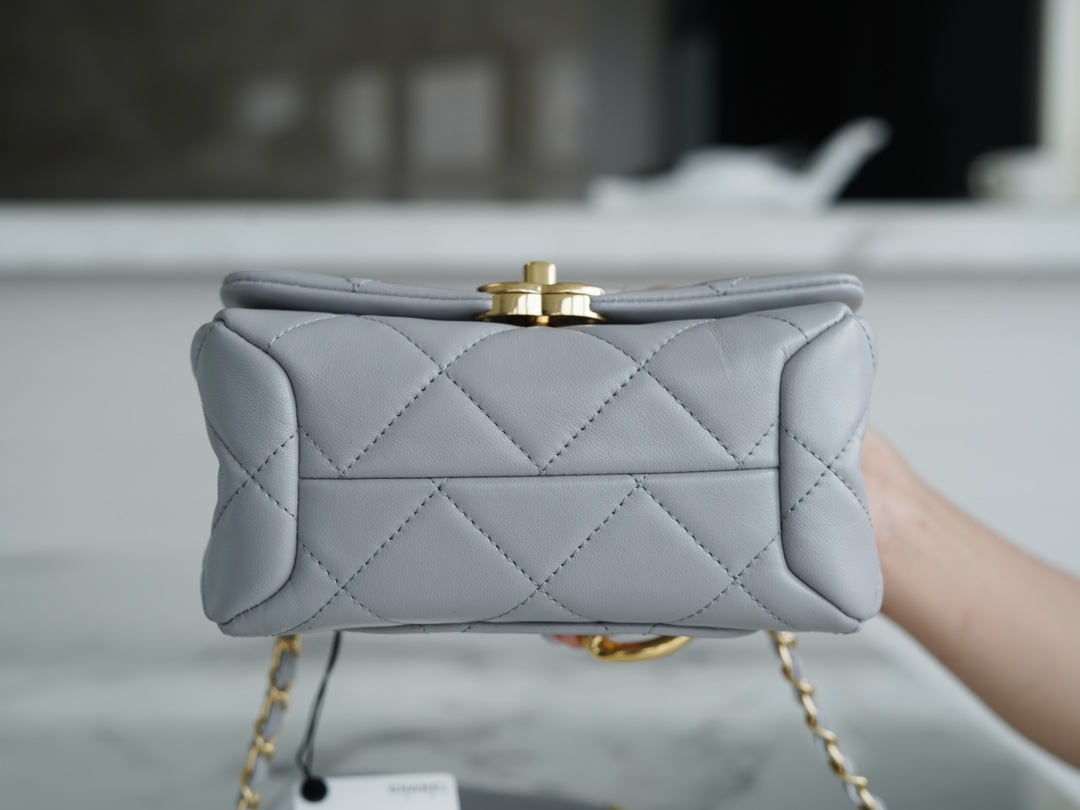 Chanel 22A Chunky Chain Flap Bag Mini Grey Lambskin  