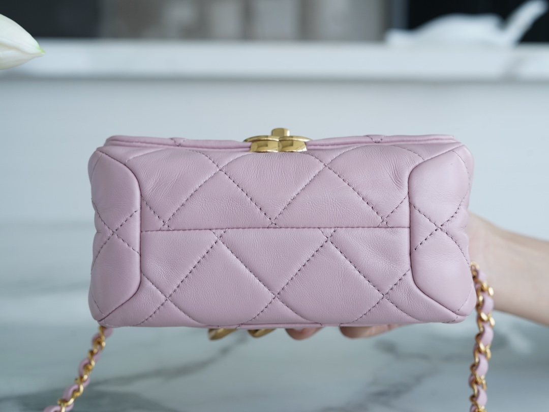 Chanel 22A Chunky Chain Flap Bag Mini Pink Lambskin  