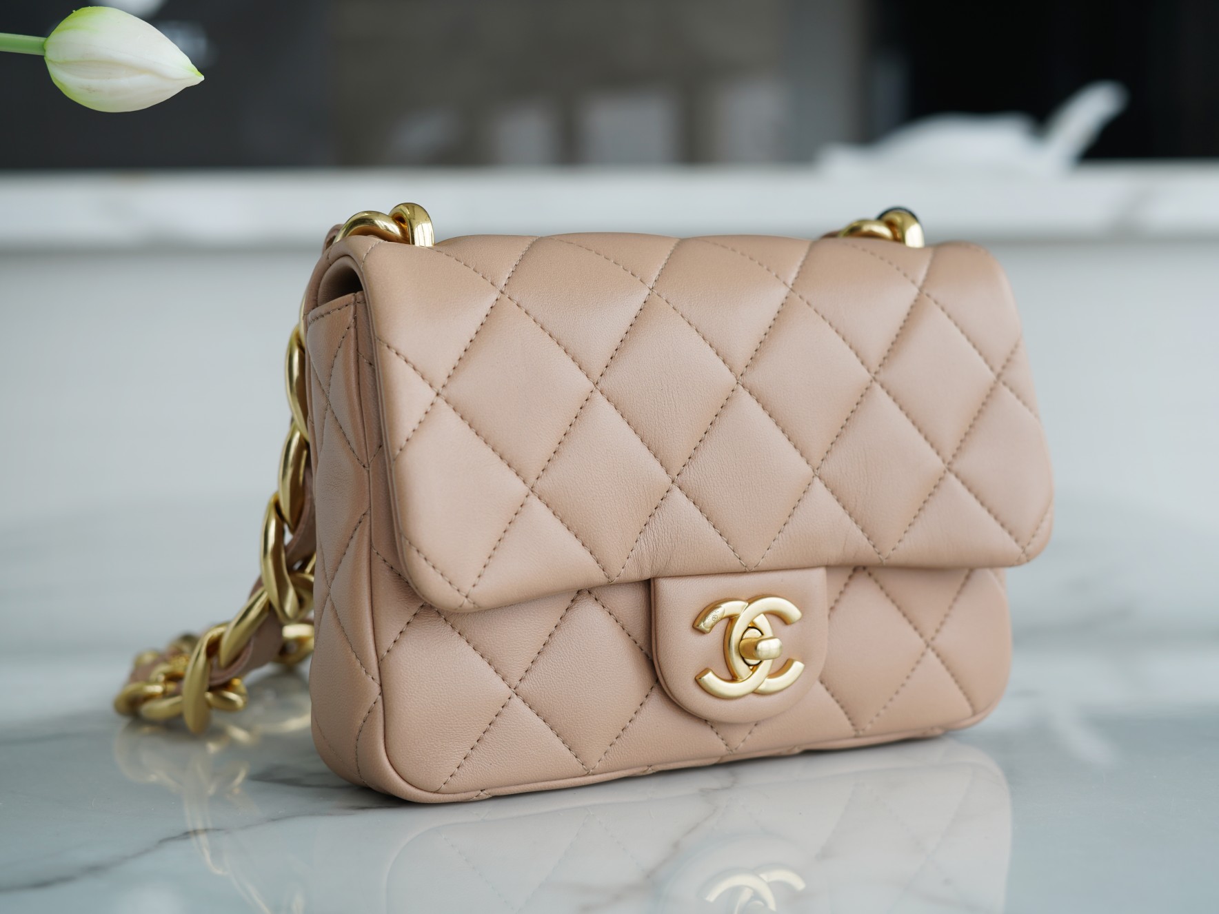 Chanel 22S Chunky Chain CF Shoulder Bag Small Milk Tea Lambskin  