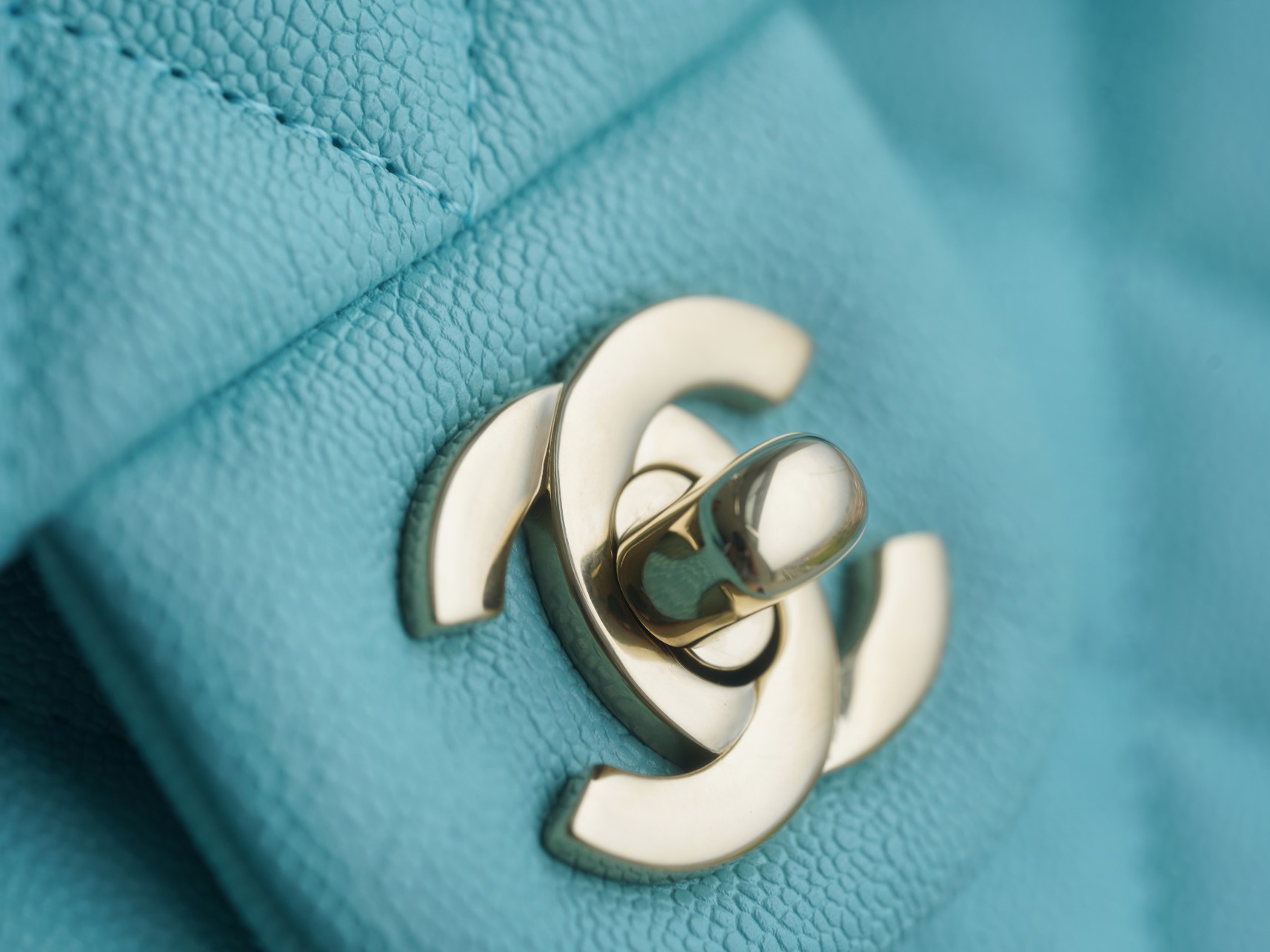 CF Classic Flap Tiffany Blue Washed Calfskin  