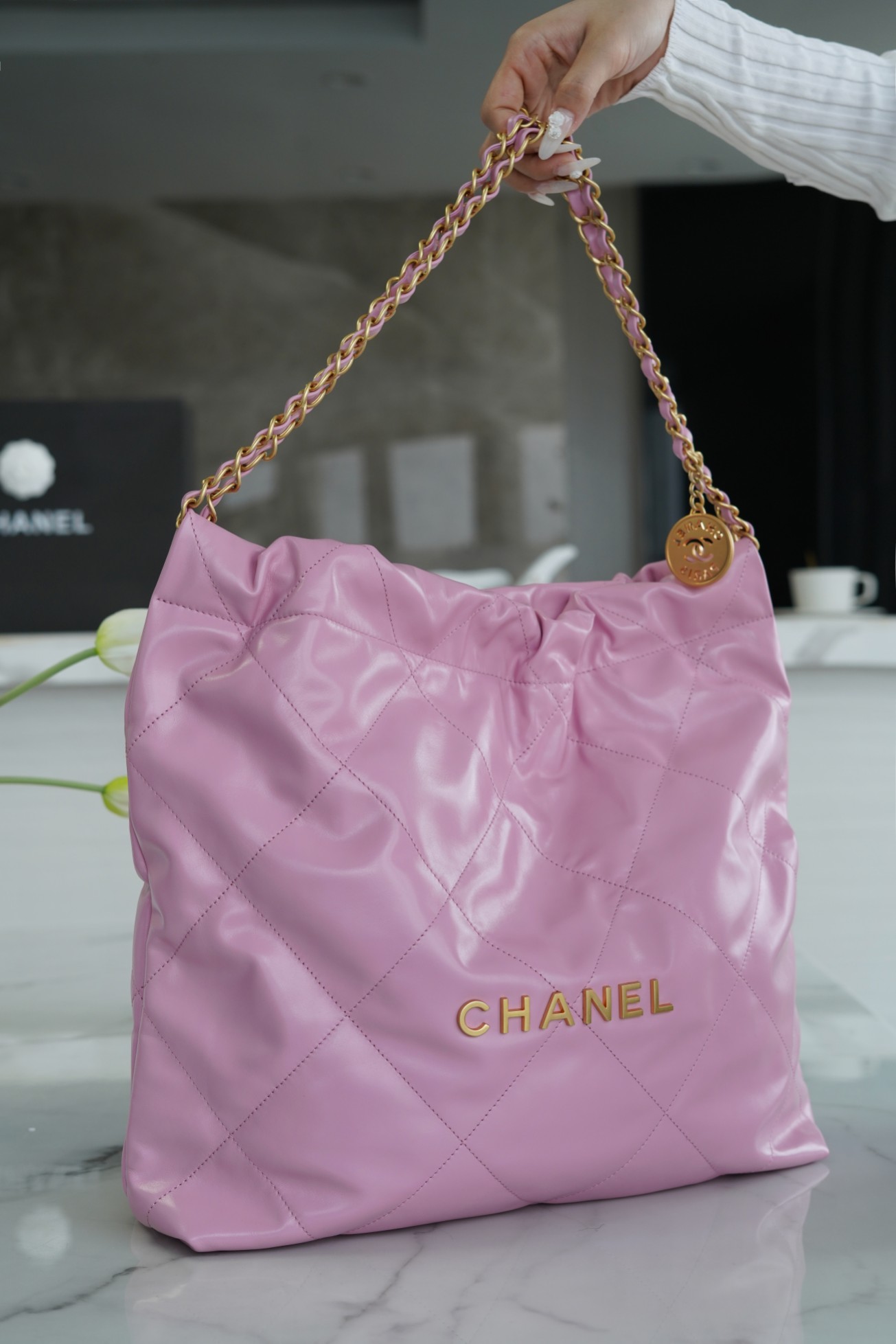 Chanel 22P Handbag Medium Pink Purple Glossy Calfskin  