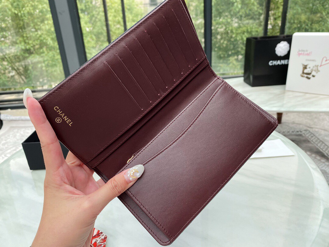 Wallet Caviar Calfskin  