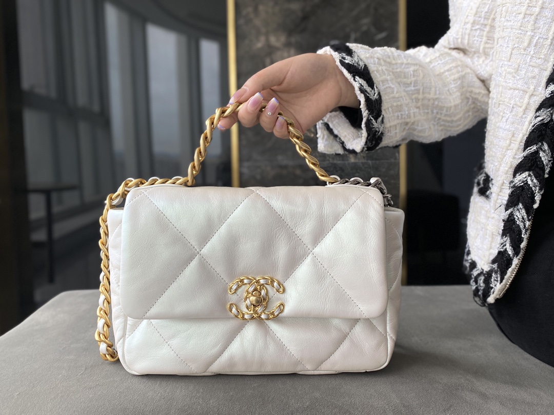 2021 Spring/Summer Chanel Mermaid Pearl White 19 Bag  