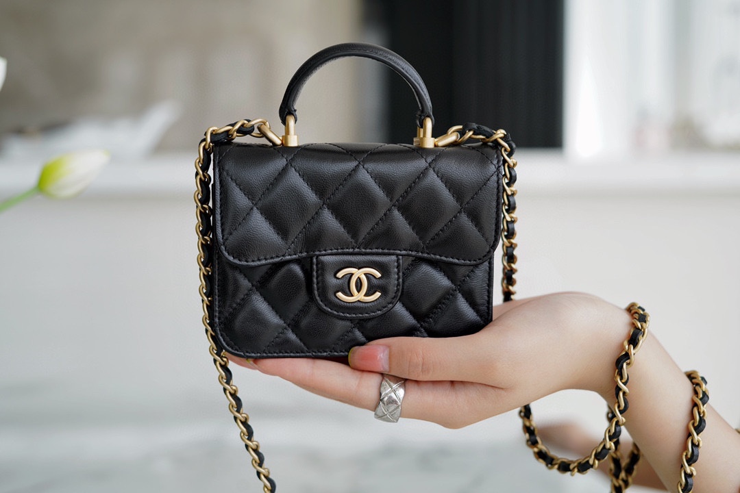 Chanel 2021 Handle Coin Purse Black Classic Quilted Design  