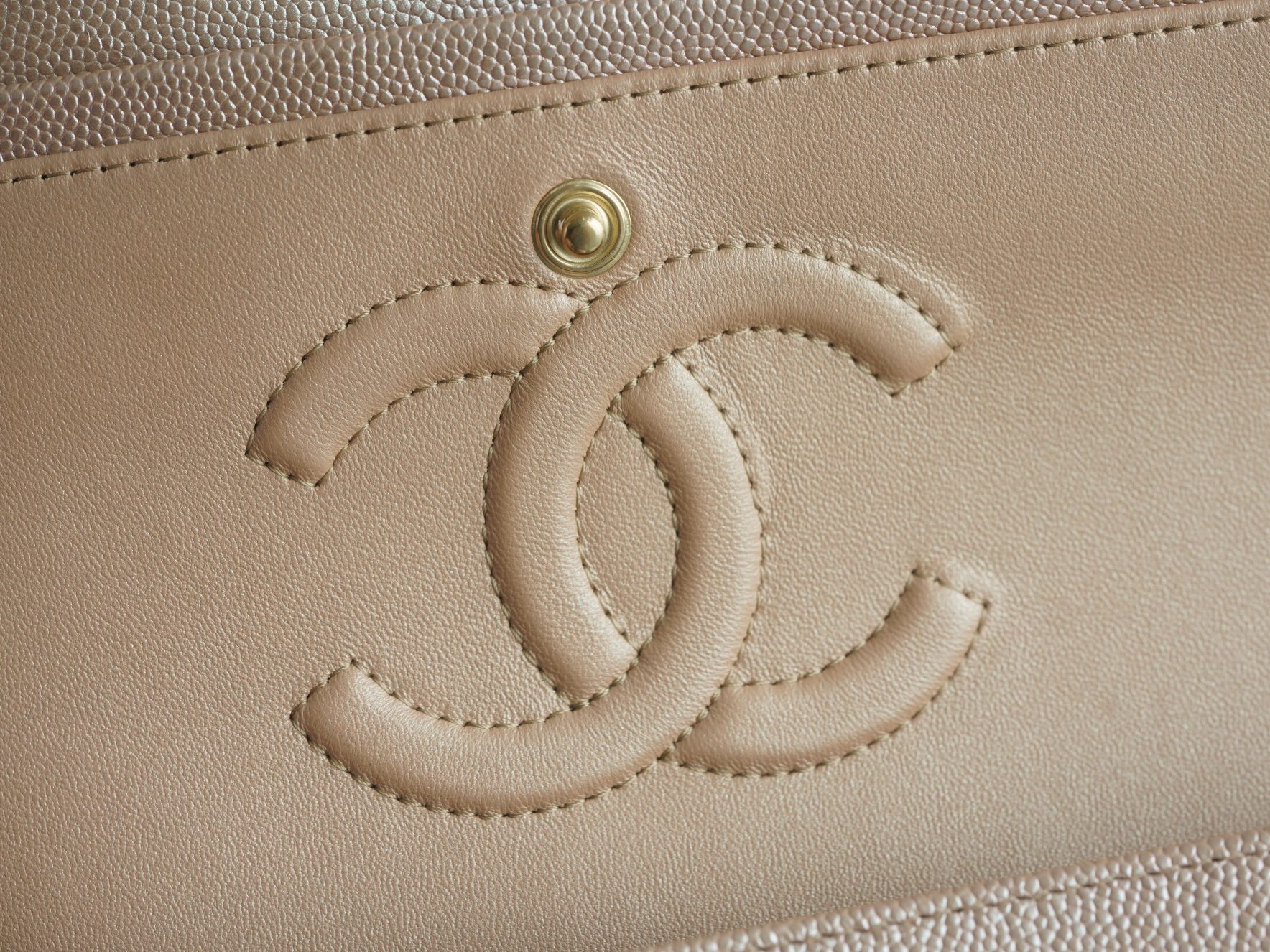 CF Classic Flap in Caviar Leather Medium Champagne Pink  