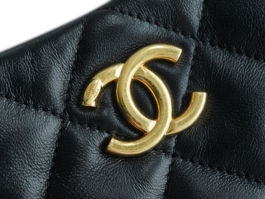 Chanel 22K Hobo Vintage Underarm Bag Small Lambskin  