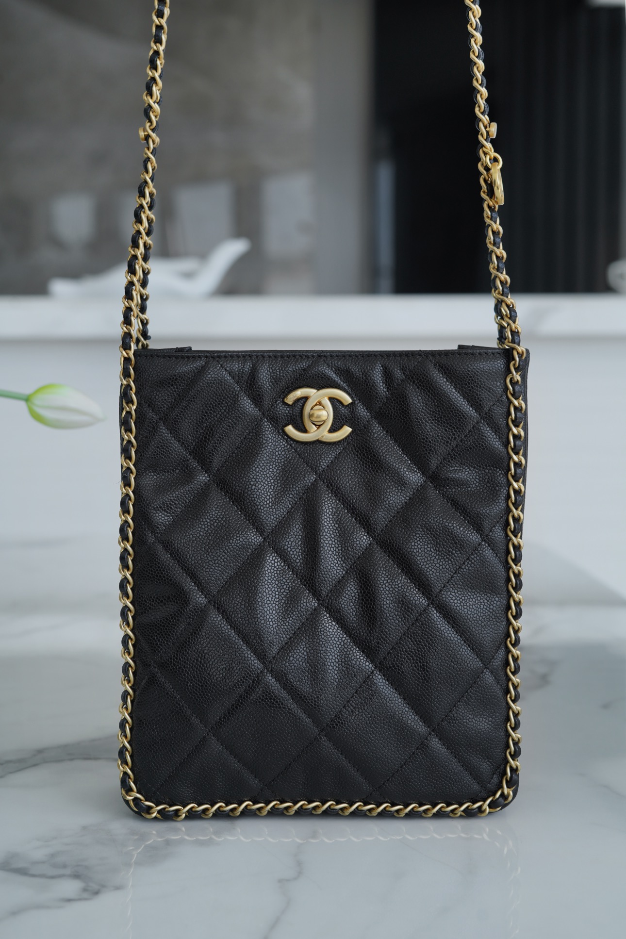 Chanel 22 Fall/Winter Collection Small Shopping Bag Granular Embossed Calfskin  