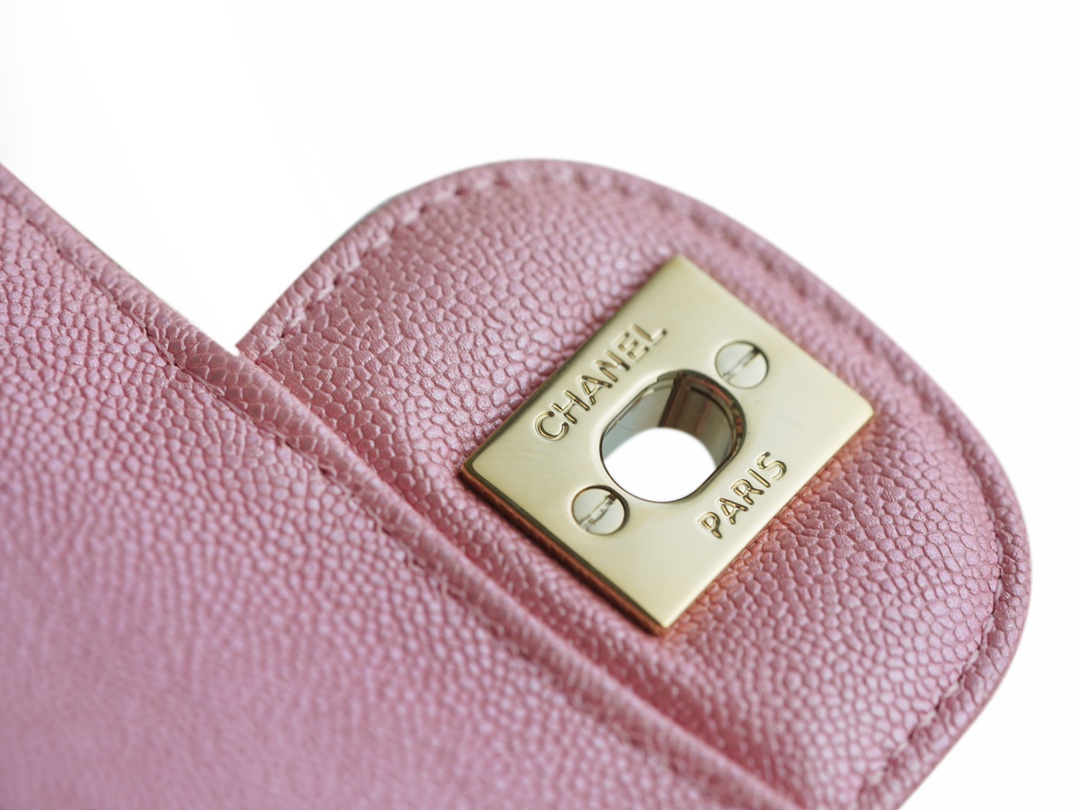 CF Classic Flap in Washed Calfskin Small Pearl Pink  