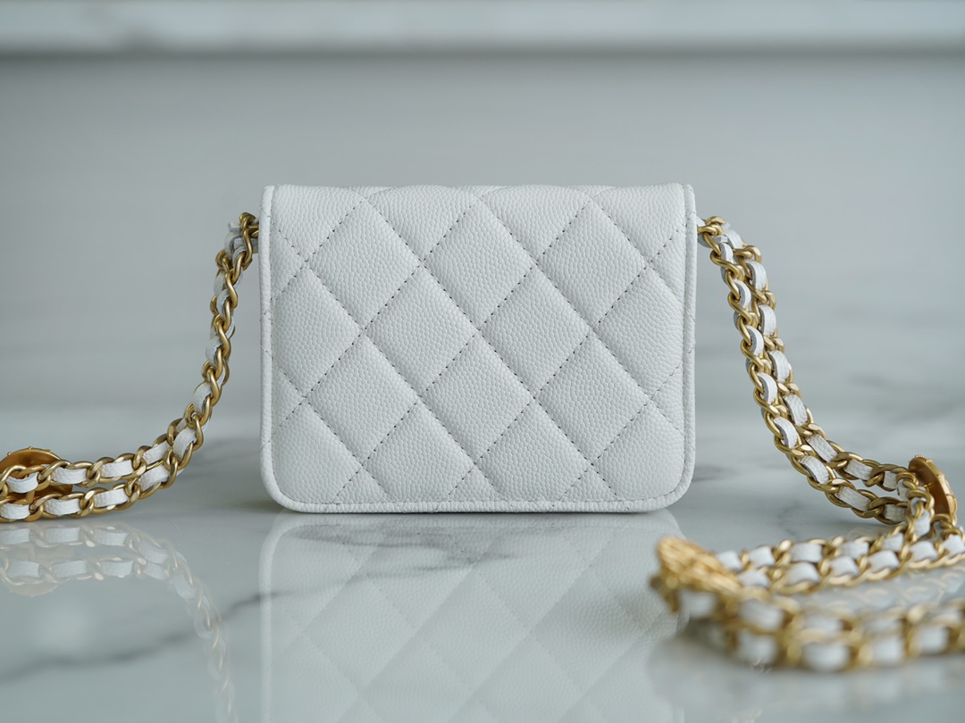 Chanel 22A Gold Mini White Lizard-Print Calfskin with Vintage Gold Clasp  