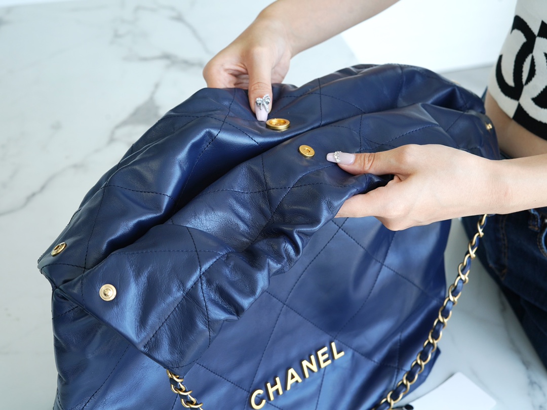 Chanel 22P 22 Bag Large Navy Blue  