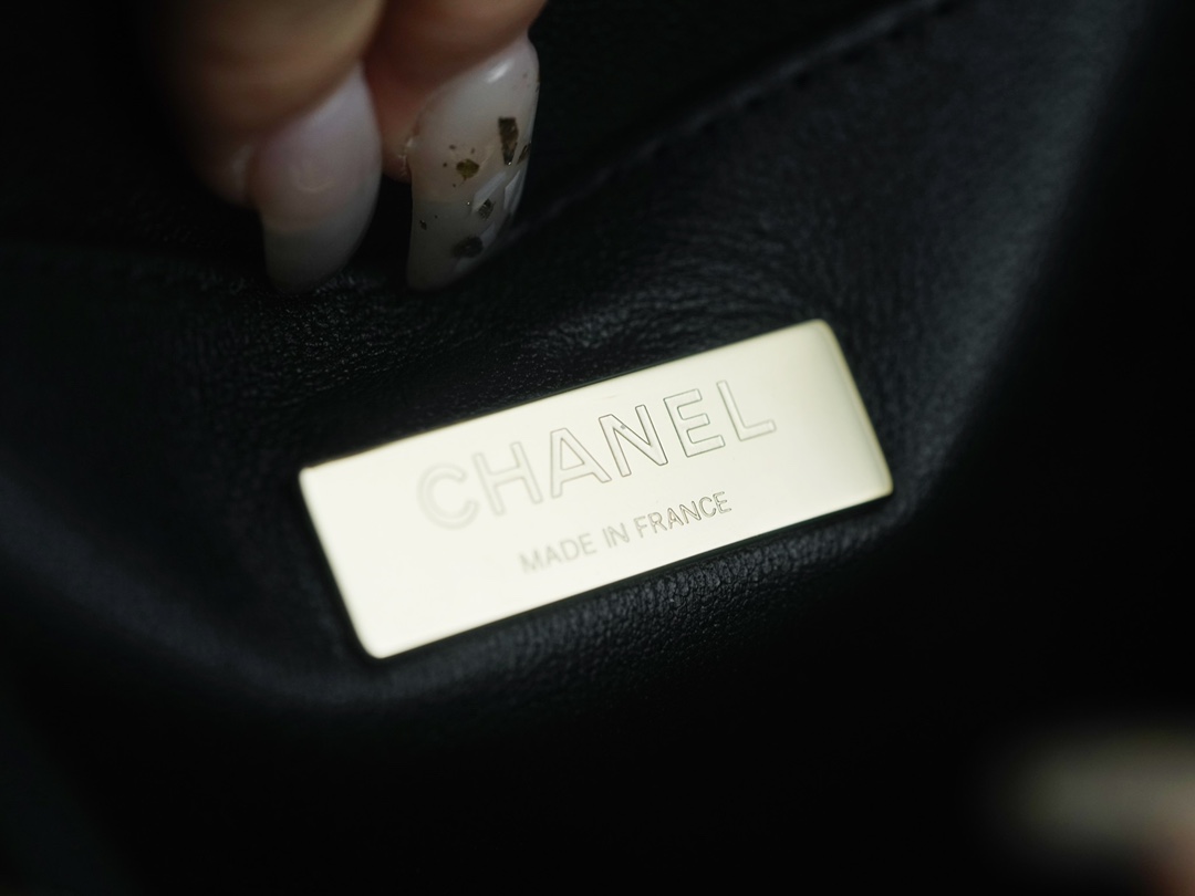 Chanel 22B Vintage Makeup Bag Black  