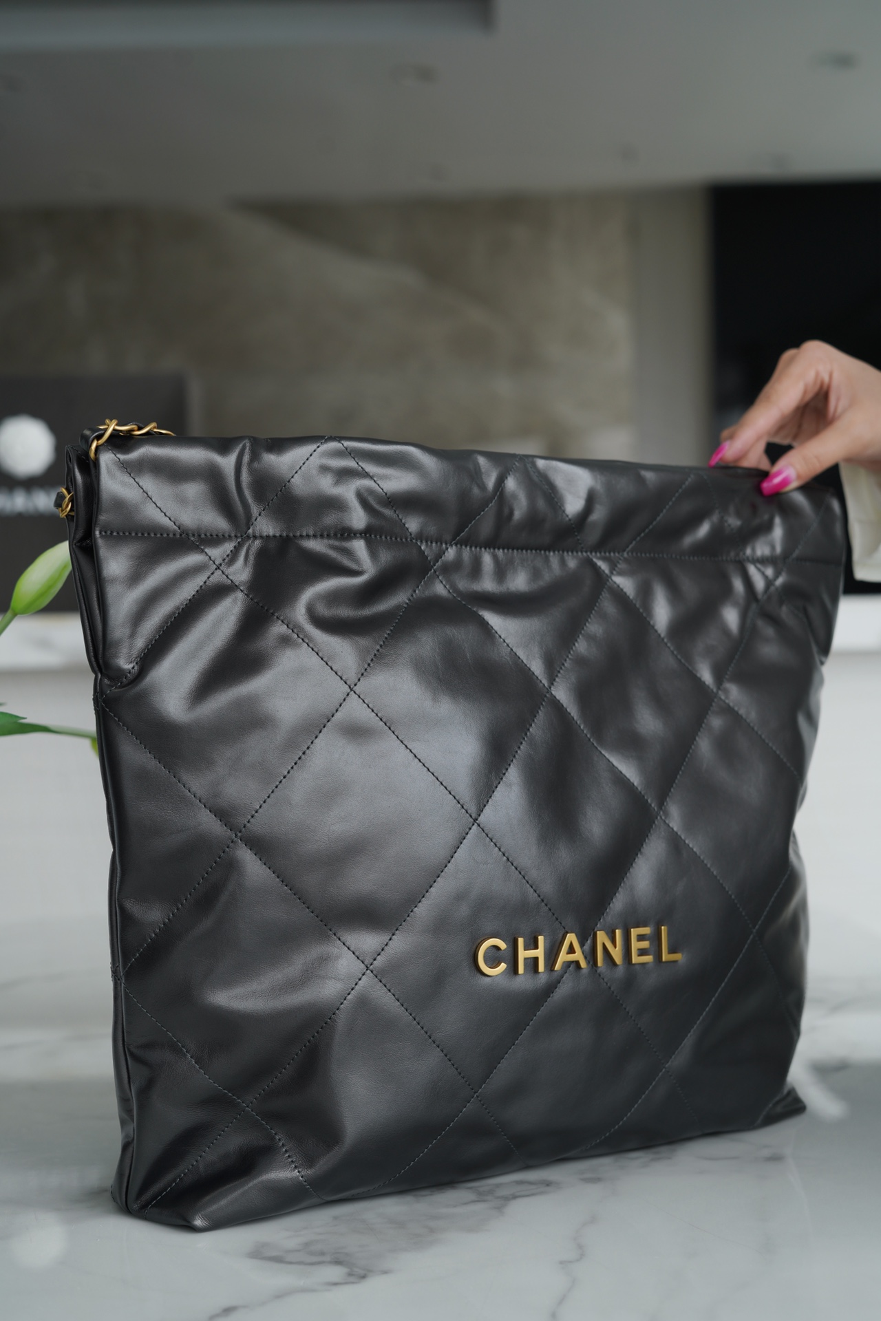 Chanel 22P 22 Bag Metallic Grey Medium