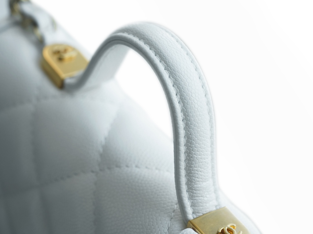 Chanel 22K Postman Tofu Bag White Fine Grain Calfskin  