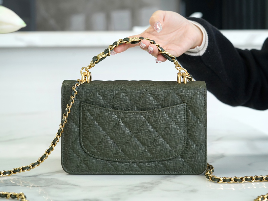 Chanel 22K Chain Bag Cuban Green Lizard-Print Calfskin  