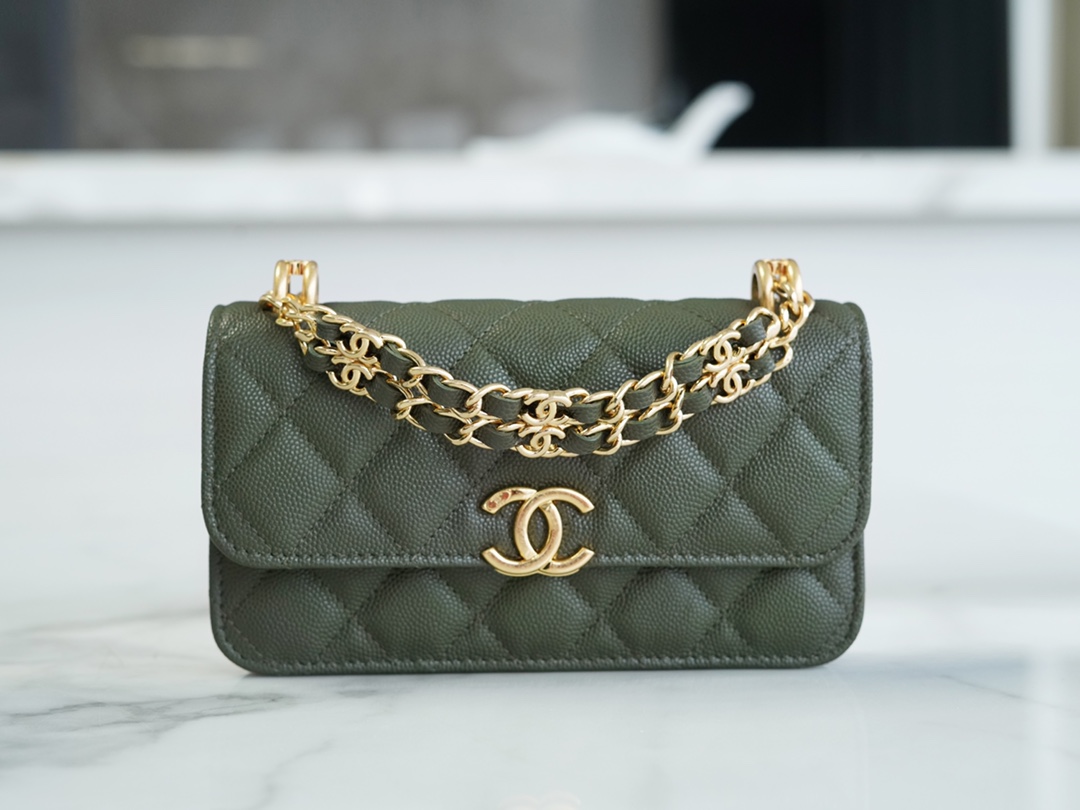 Chanel 22K Chain Mini Phone Bag Cuban Green Lizard-Print Calfskin  