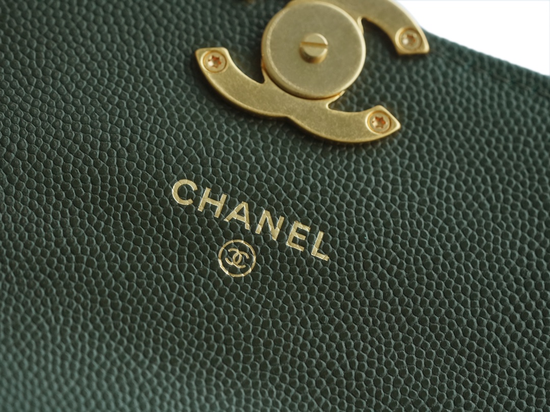 Chanel 22K Chain Mini Phone Bag Cuban Green Lizard-Print Calfskin  